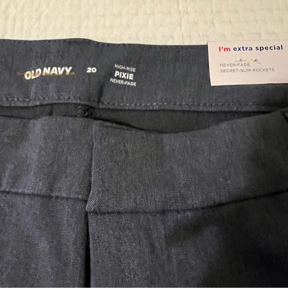 NWT Old Navy high rise pixie never fade pant.Plus size 20. Secret slim  pockets. - Picture 10 of 16